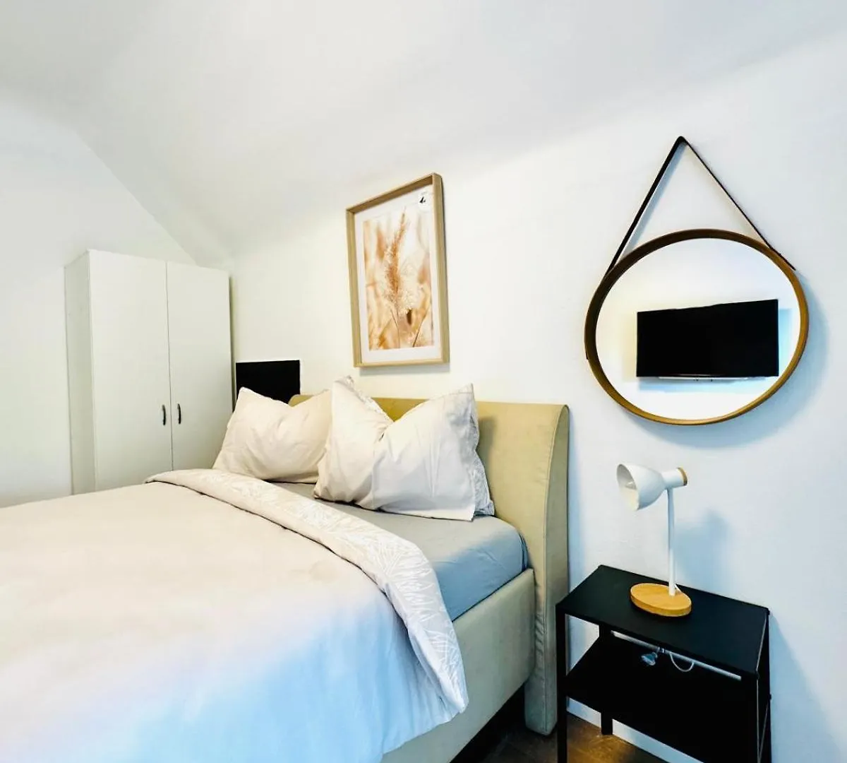 Apartmán Spacious Garden Villa Near Danube For 16 Guests Vídeň Rakousko