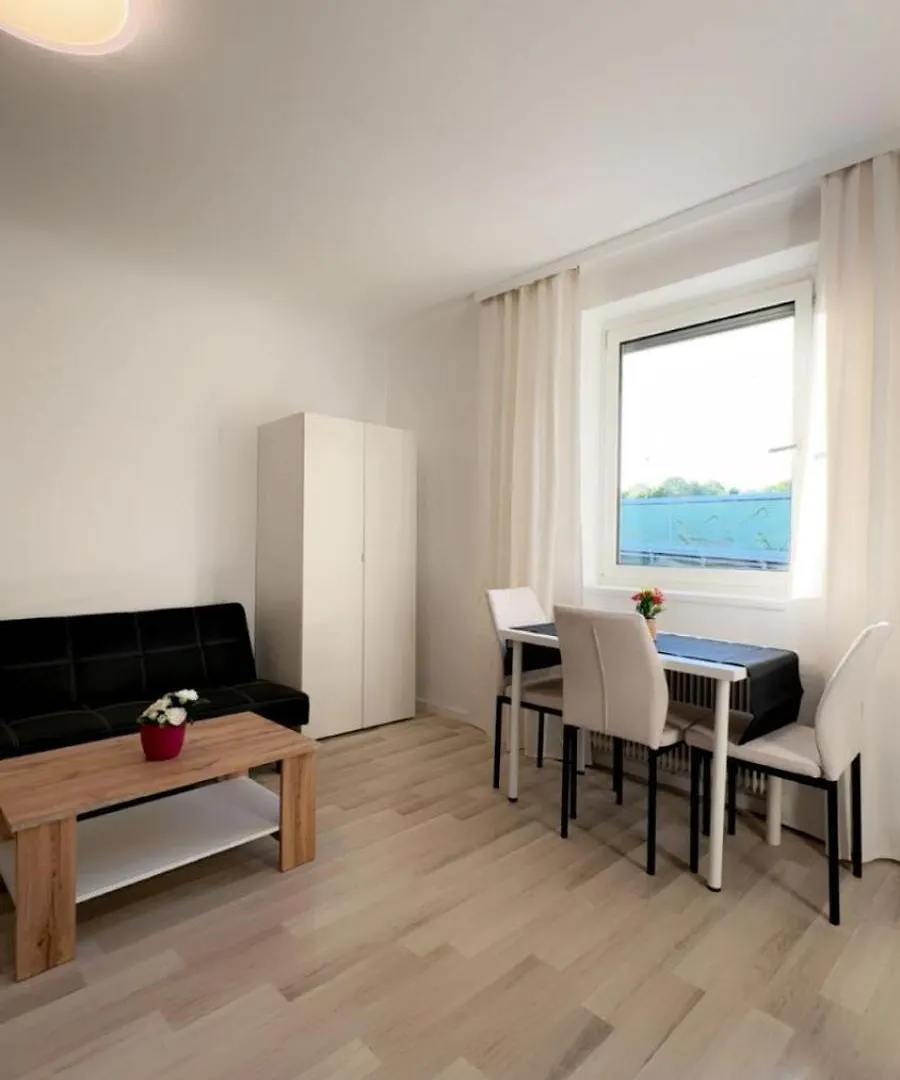 Spacious Garden Villa Near Danube For 16 Guests Vienna 0*,
