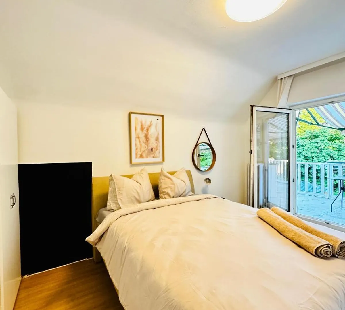 Apartment Spacious Garden Villa Near Danube For 16 Guests Vienna