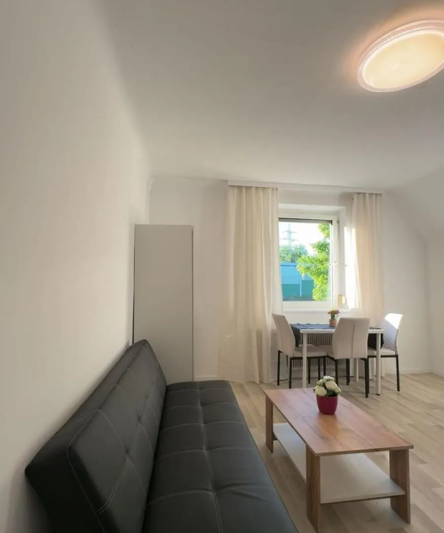 Spacious Garden Villa Near Danube For 16 Guests Vienna Apartment