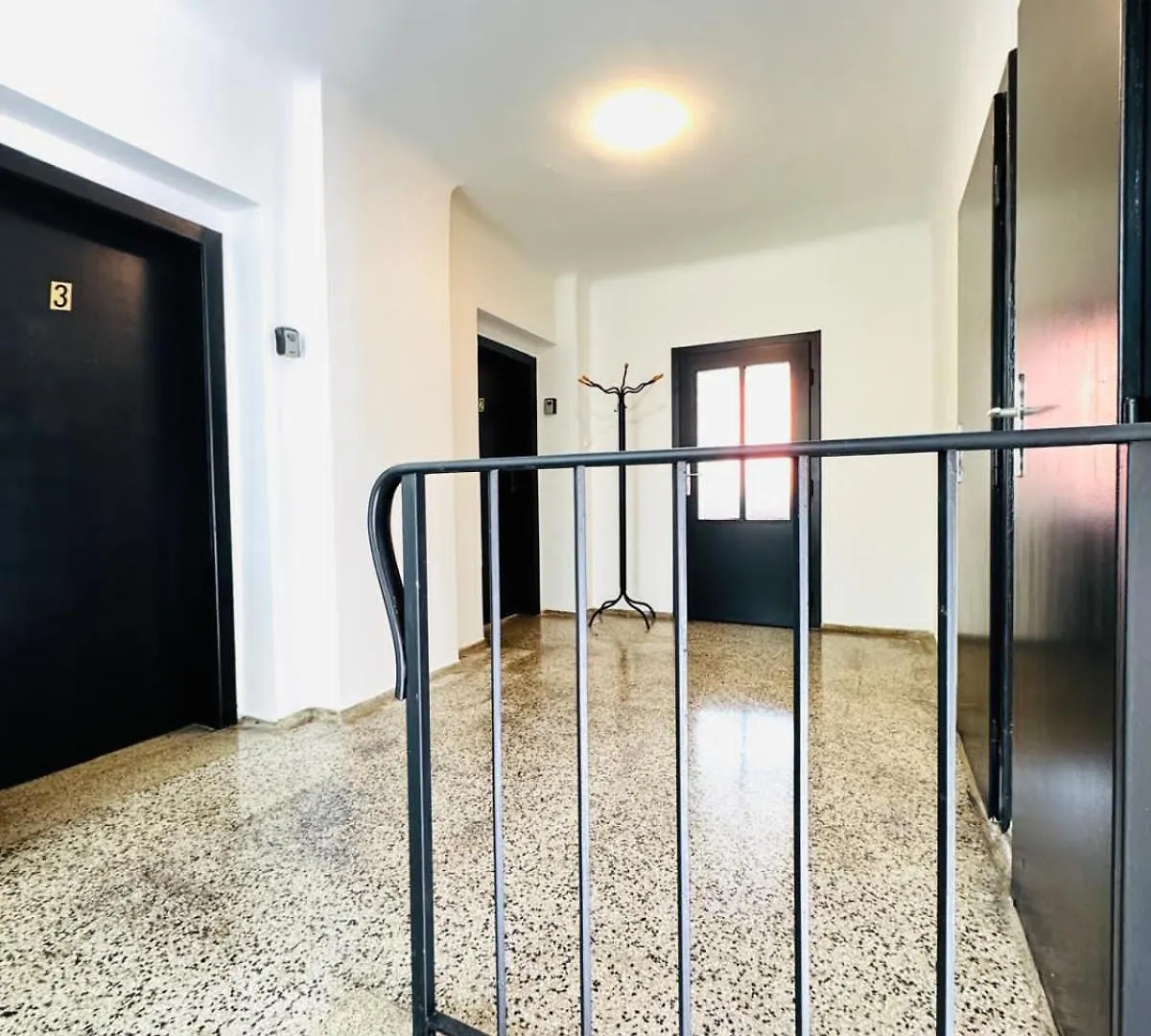 Spacious Garden Villa Near Danube For 16 Guests Vienna Apartment