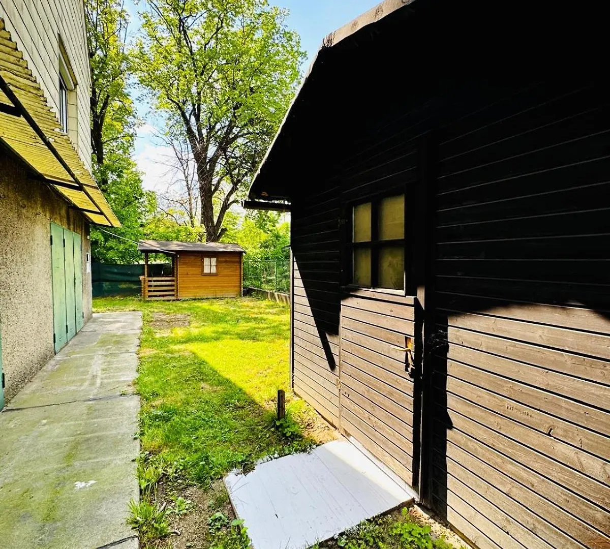Spacious Garden Villa Near Danube For 16 Guests Vienna