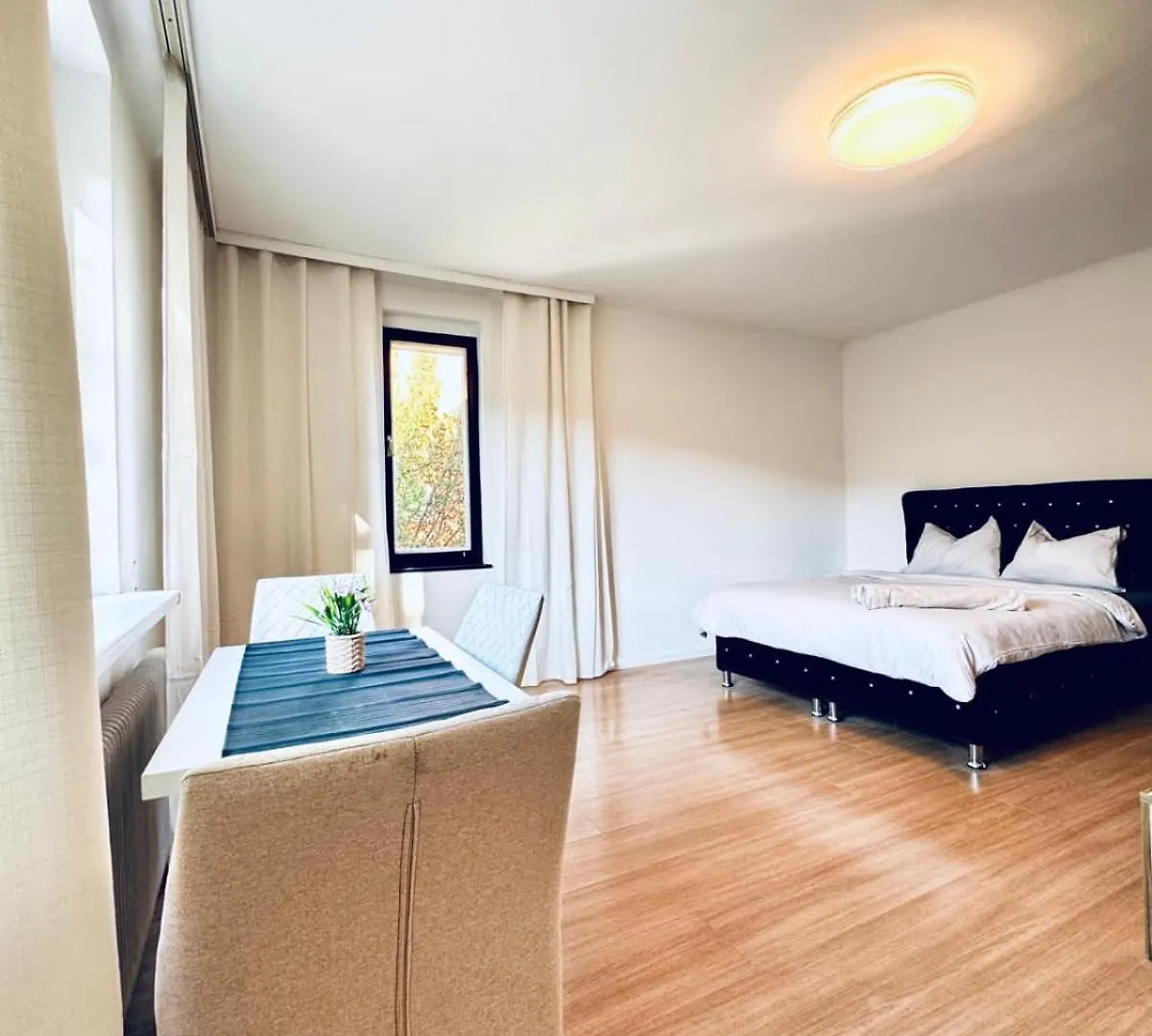 Spacious Garden Villa Near Danube For 16 Guests Vienna Austria