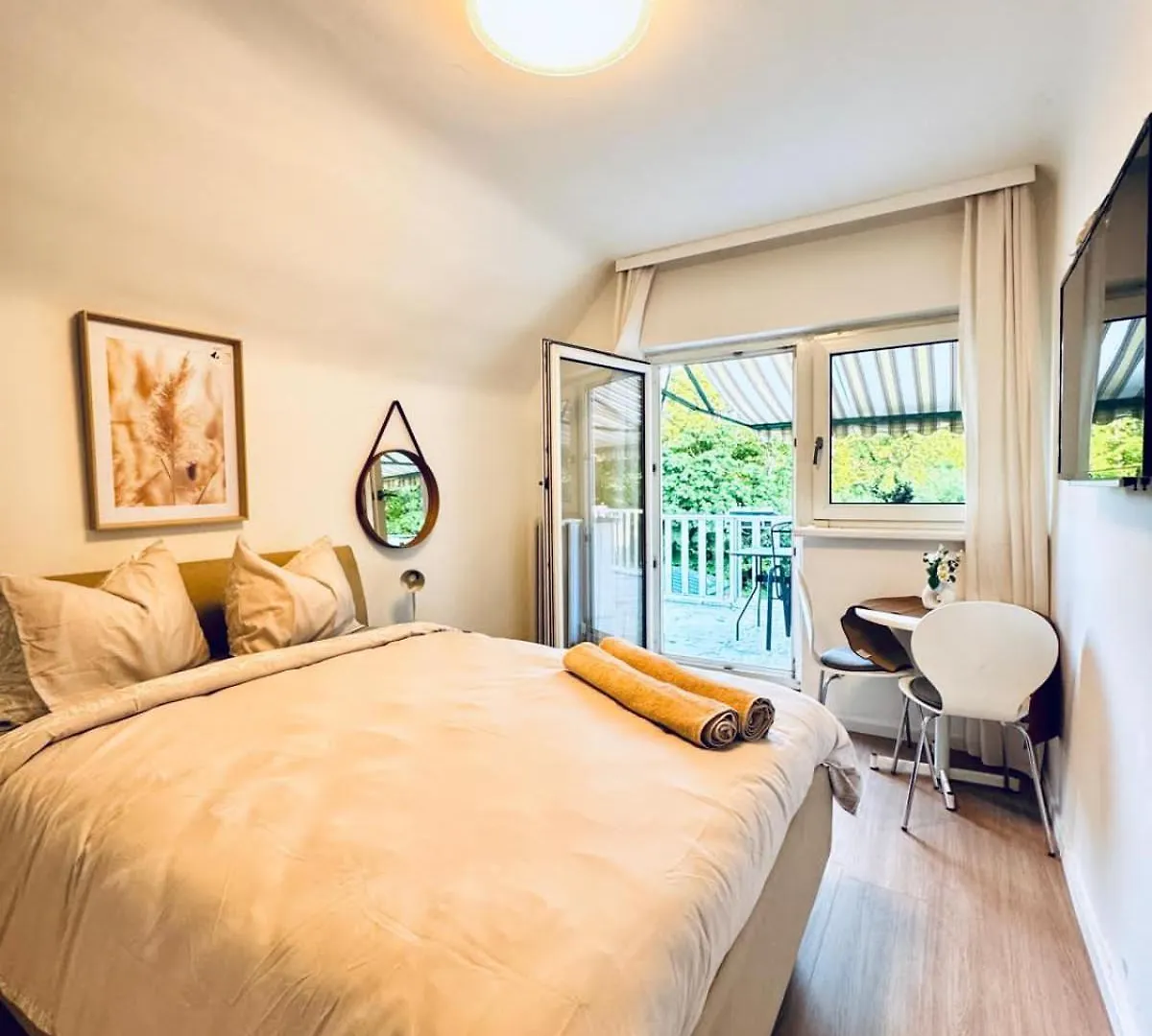 Apartment Spacious Garden Villa Near Danube For 16 Guests Vienna Austria