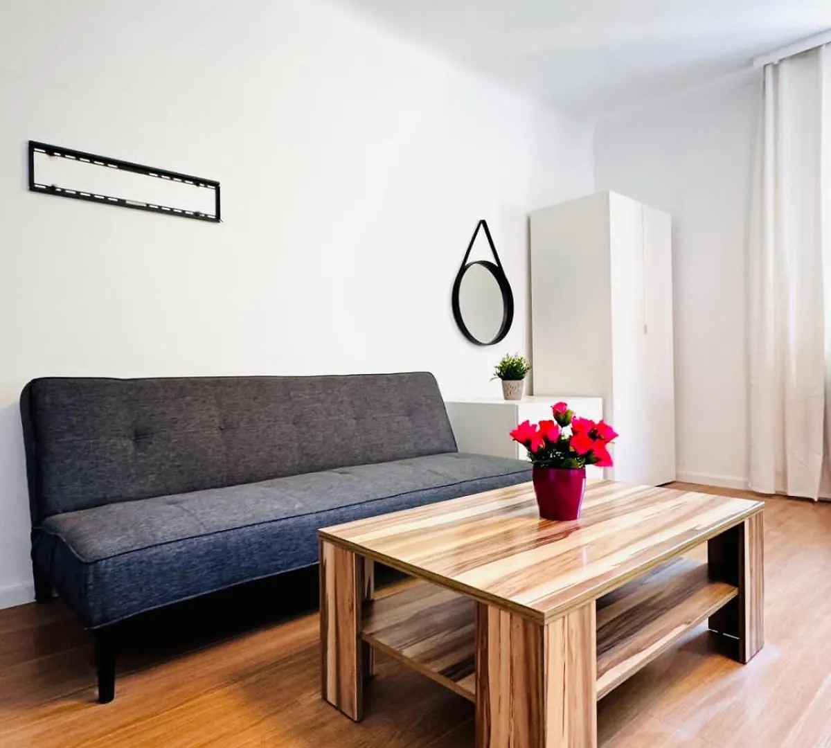 Spacious Garden Villa Near Danube For 16 Guests Vienna Austria
