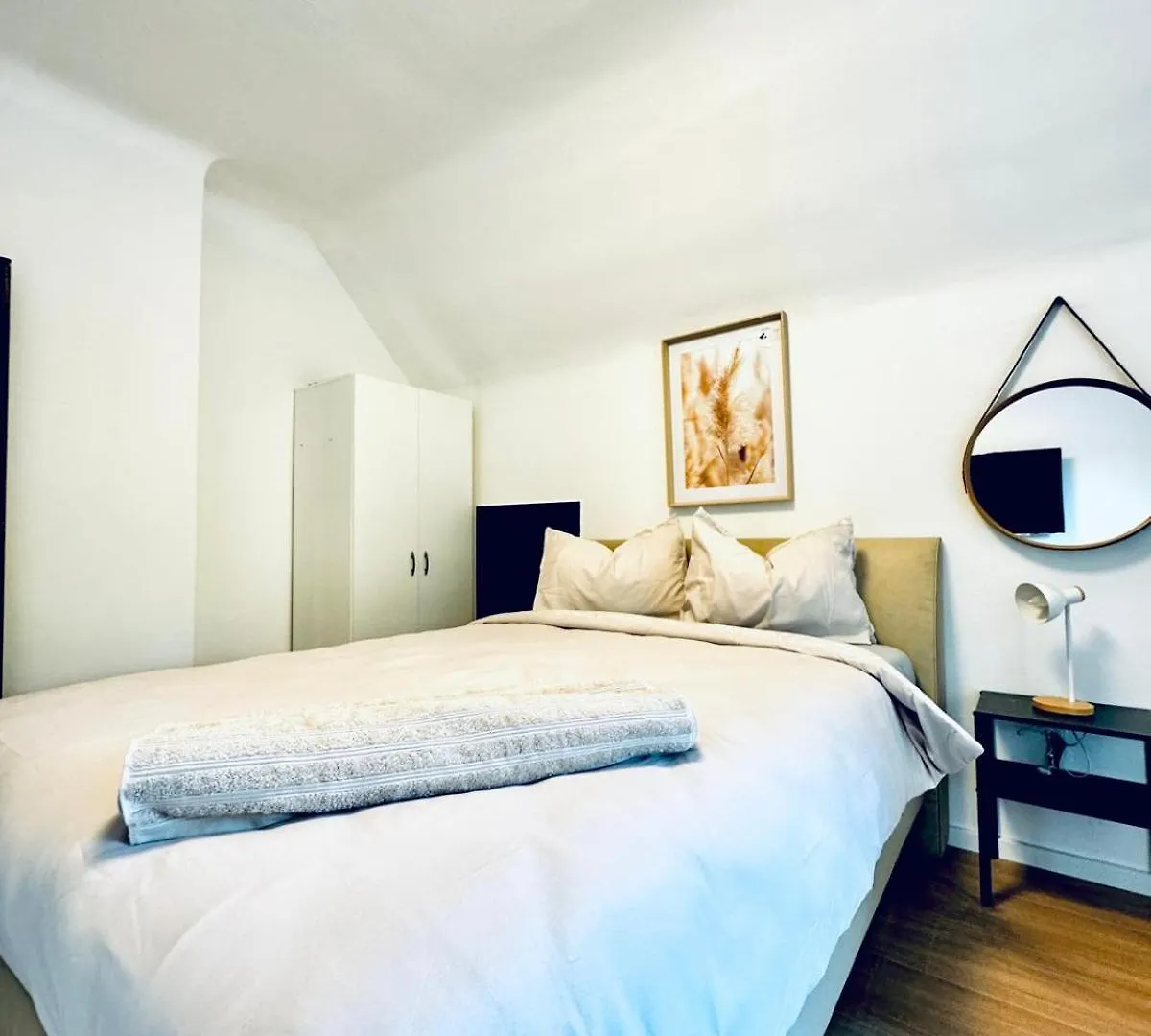 Spacious Garden Villa Near Danube For 16 Guests Vienna 0*,  Austria
